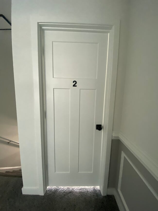 Building Photo - Sober Living Recovery House for men in New...