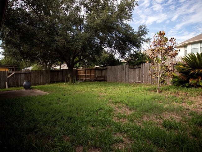 Building Photo - 16714 Mallory Bridge Dr