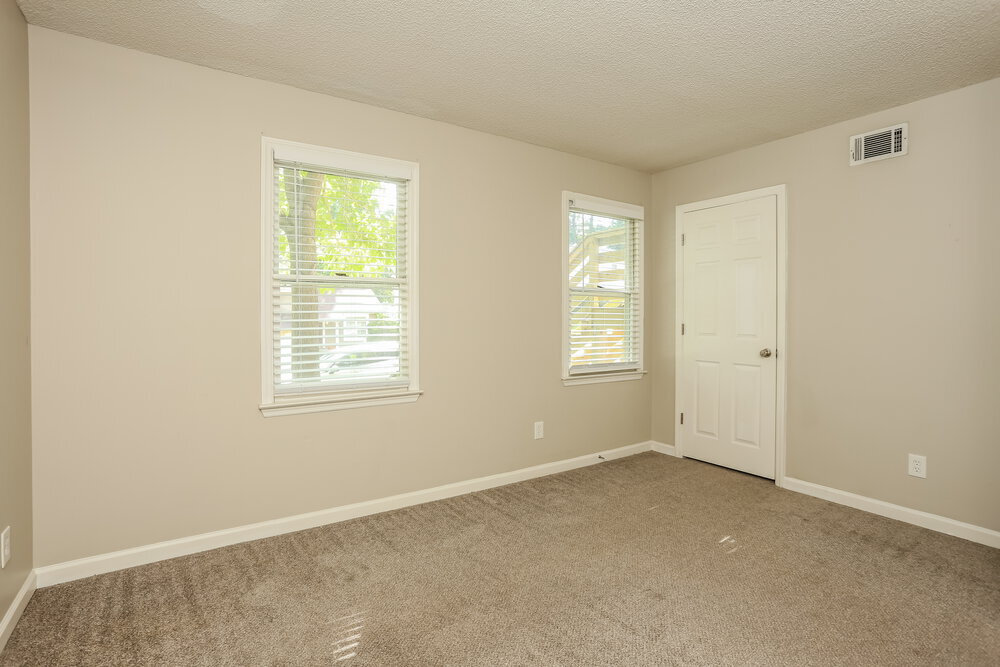 Building Photo - 2400 Boone Pl