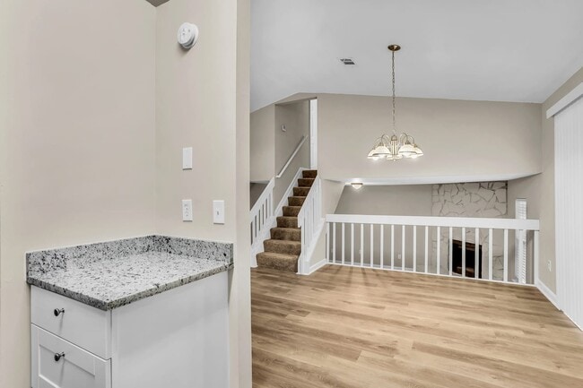 Building Photo - 755 Forest Path