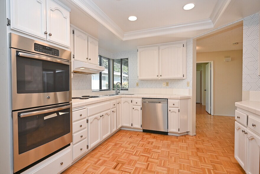 Building Photo - 200 Powhattan Ct