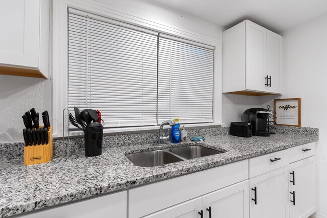 Building Photo - 4805 N 37th St