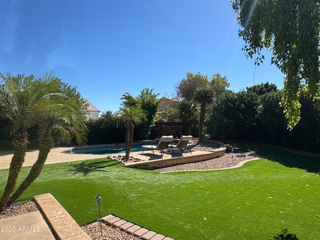 Building Photo - 4435 E Cathedral Rock Dr