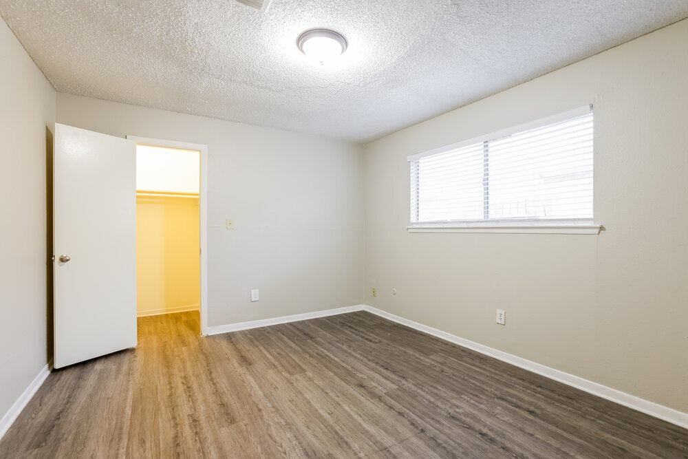 Building Photo - 13519 Dripping Springs Dr