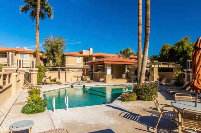 Building Photo - 10232 N 12th Ct