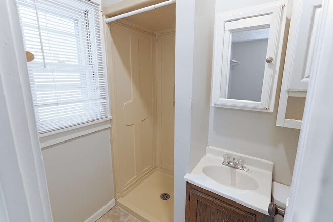 Building Photo - 4641 Stockwell St