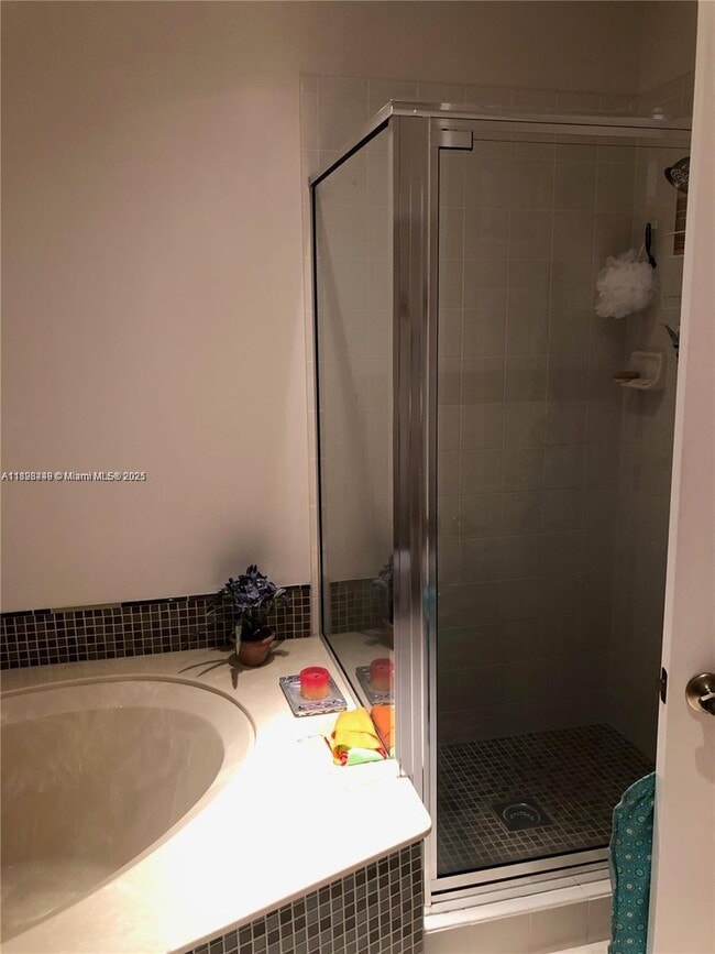 Building Photo - 5800 Coach House Cir