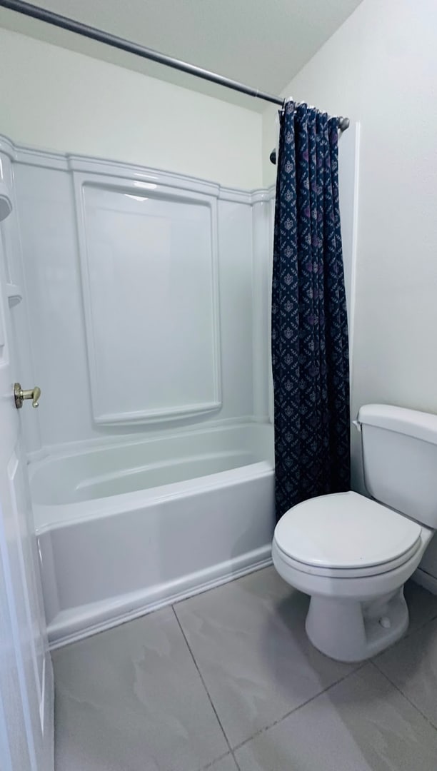 Building Photo - Spacious 4-Bedroom Home With 3-Car Garage ...
