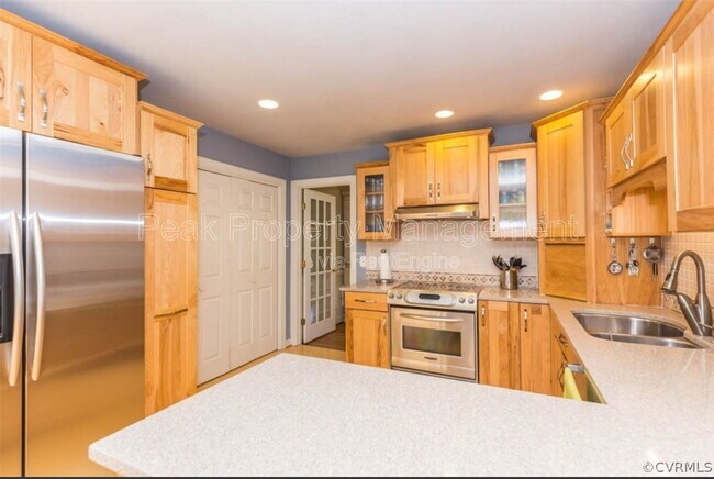 Building Photo - 12005 Sunrise Rd