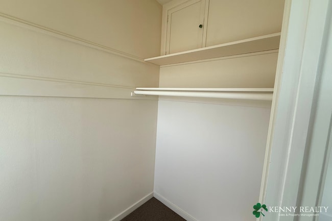 Building Photo - Spacious 3 Bedroom Home in Sign Hill Neighborhood in South San Francisco