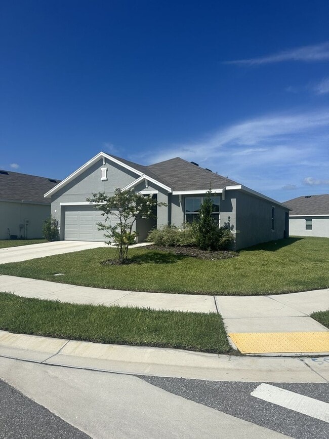 Building Photo - Gorgeous 3-Bedroom, 2-Bathroom Townhouse in Bradenton