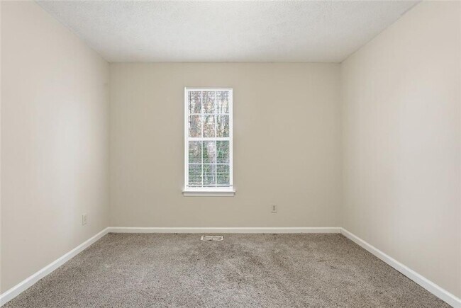 Building Photo - 1015 Plantation Way