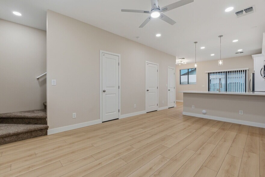 Building Photo - 1222 E Diamond St