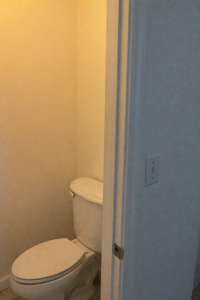 Building Photo - "Charming 3-Bedroom Oasis on Sunset Avenue – 1892 Sq. Ft. of Comfort and Style in Pasadena!"