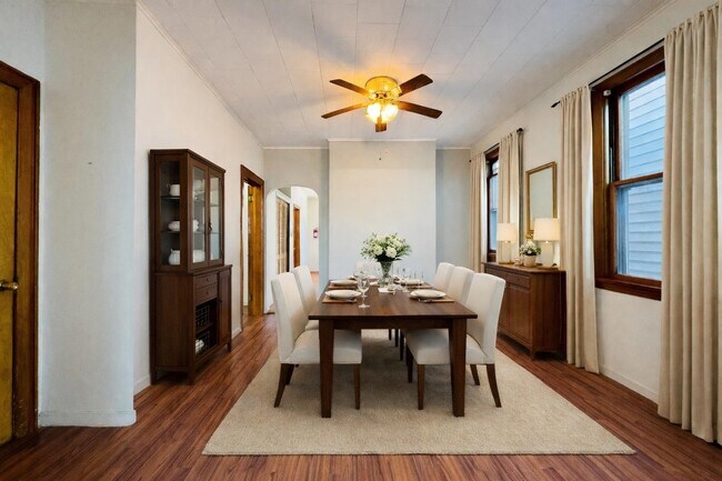 Building Photo - 100 Lexington Ave