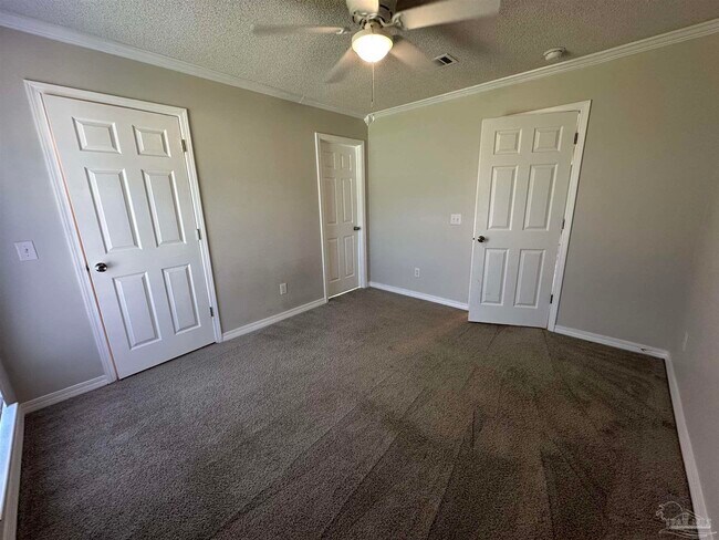 Building Photo - 9137 Daytona Dr