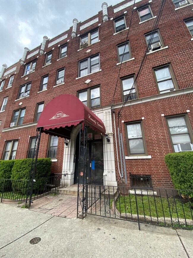 2271 John F. Kennedy Blvd 2271 John F. Kennedy Blvd Jersey City NJ