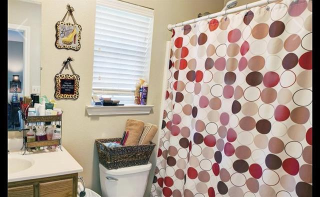 Building Photo - 901 W Birge St