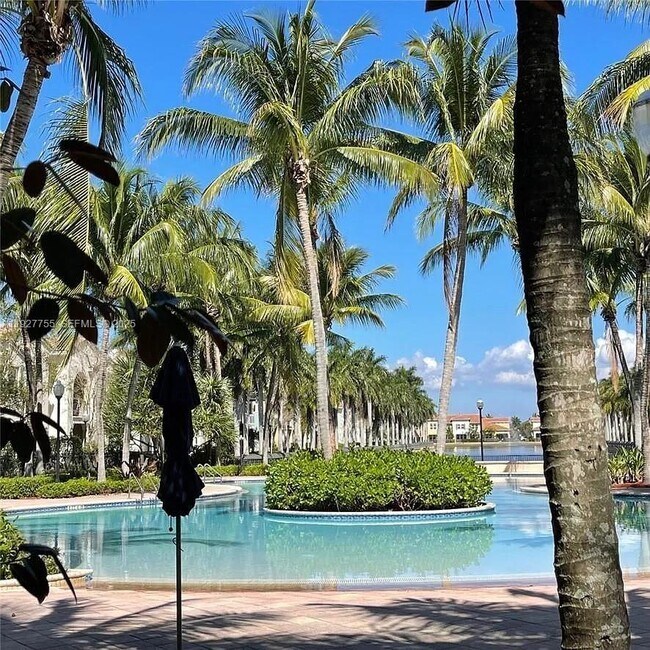 Building Photo - 2900 NW 125th Ave