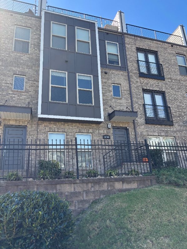 Building Photo - 18008 Nolita Ln