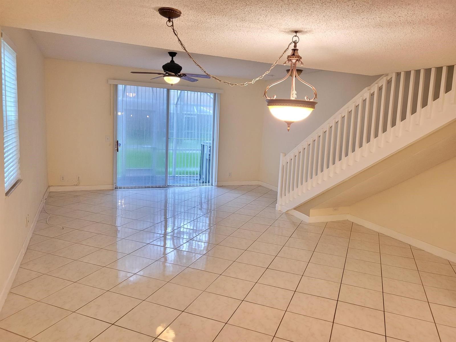 Building Photo - 1412 Barcelona Way