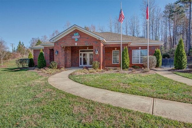 Building Photo - 3 Bedrooms. 2-Bedroom Pricing