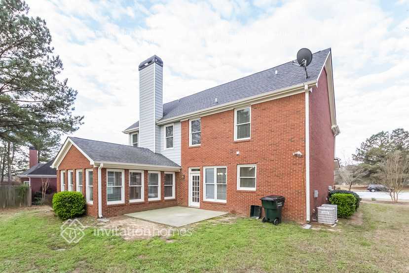 Building Photo - 1564 Fredricksberg Dr