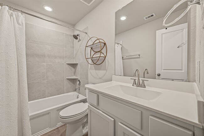 Building Photo - 2701 Sagedale Dr