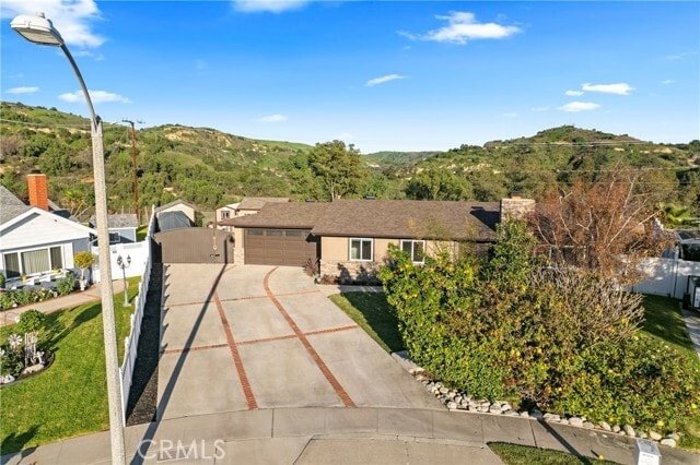 Building Photo - 1377 Hazelwood Pl