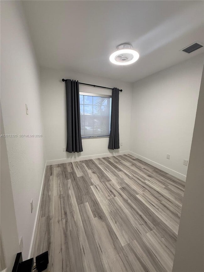 Building Photo - 721 NW 170th Terrace