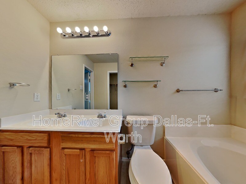 Building Photo - 9916 George Bush Dr