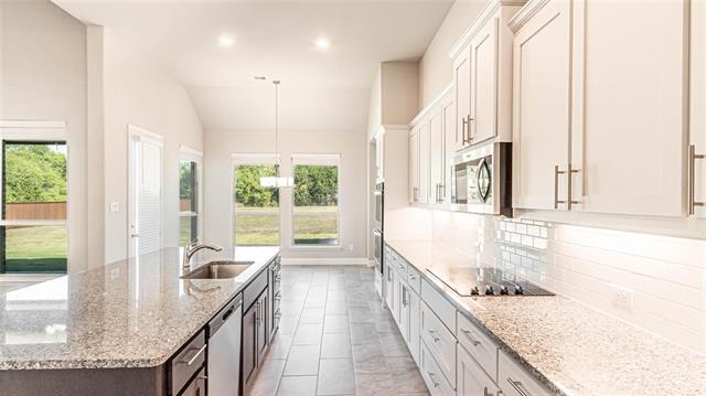 Building Photo - 6111 Starr Dr.