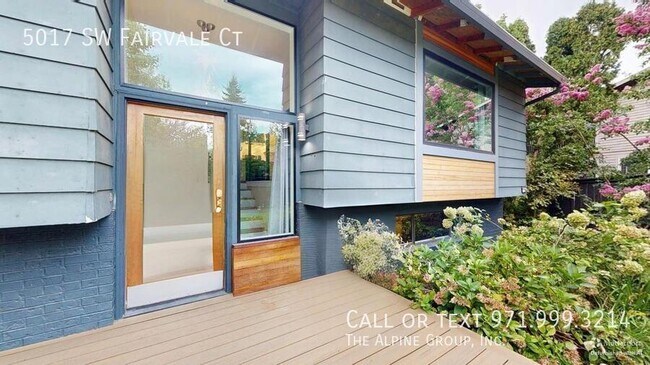 Building Photo - 5017 SW Fairvale Ct