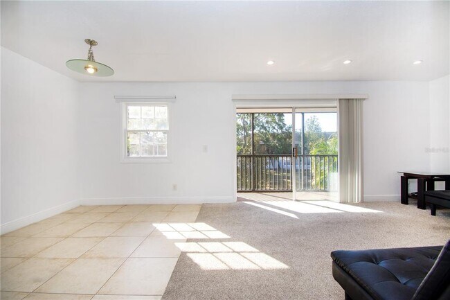 Building Photo - 13830 Orange Sunset Dr