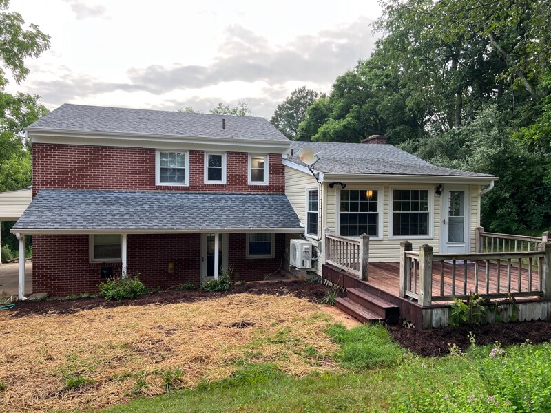 Building Photo - 707 Borden Rd