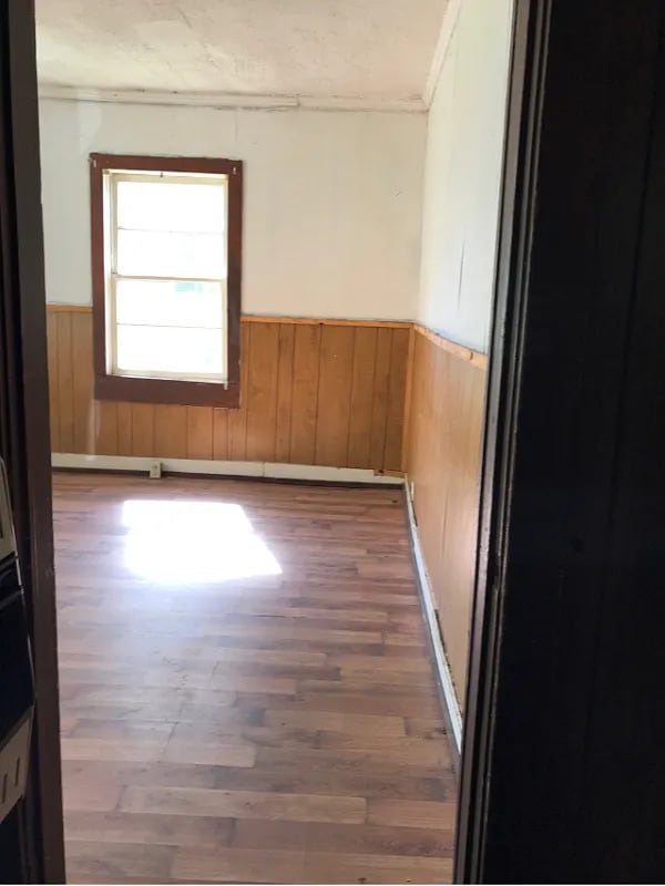 Building Photo - 2 Bedroom 1 Bathroom