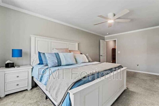 Building Photo - 310 Bulrush Rd