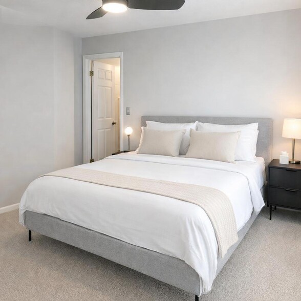 Bedroom - 1105 N Sherman St