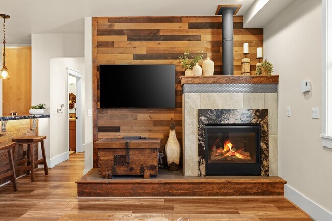 Building Photo - 24493 E Pinnacle Ct