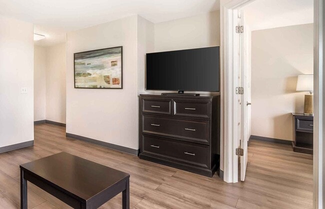 Building Photo - Furnished Studio-Fort Lauderdale - Cypress Creek - NW 6th Way