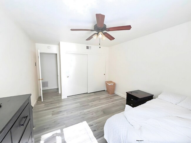 Building Photo - Cozy 2-Bedroom Condo in La Verne