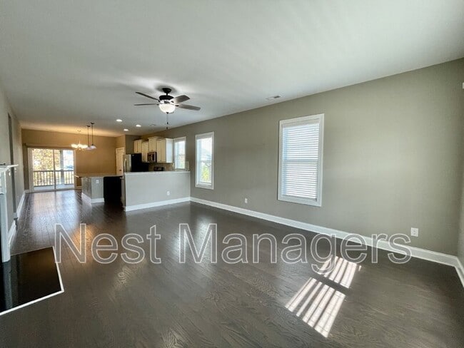 Building Photo - 385 Falls Creek Dr