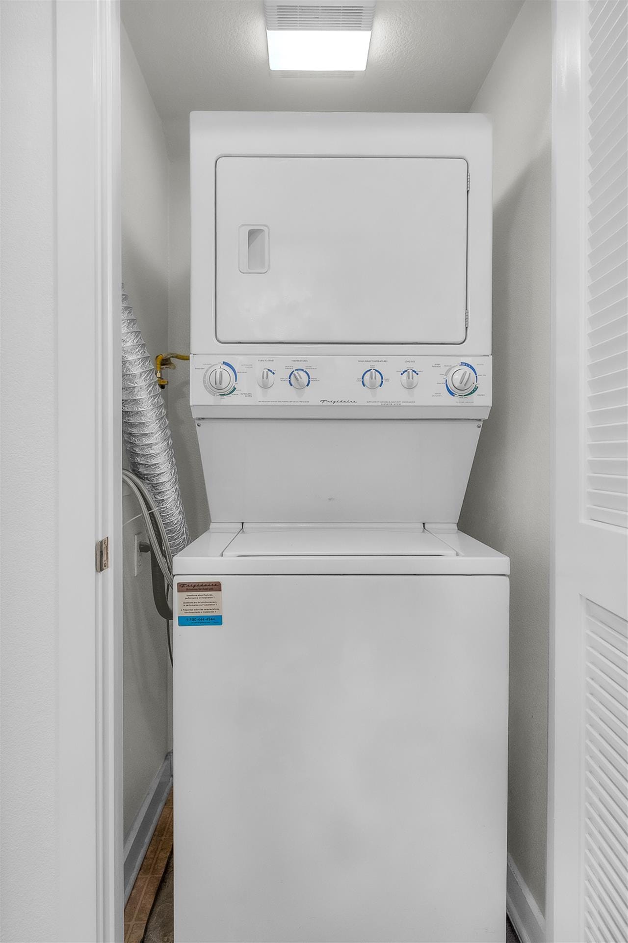 Building Photo - 5410 W 149th Pl