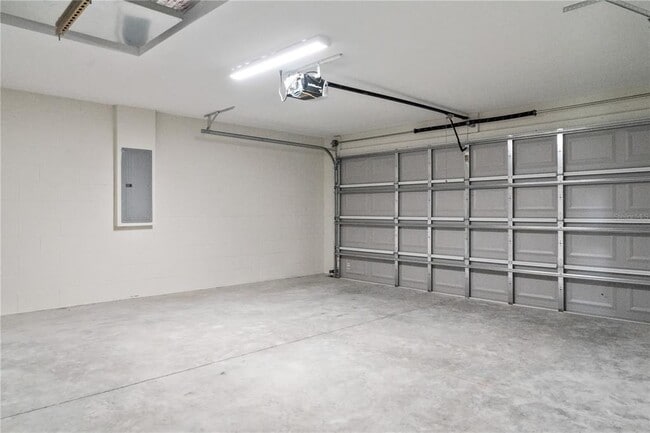 Building Photo - 13422 SW 48th Ave