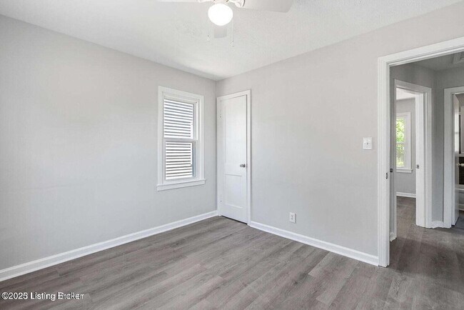 Building Photo - 2637 Olive St