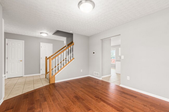 Building Photo - 4409 Leppert Rd