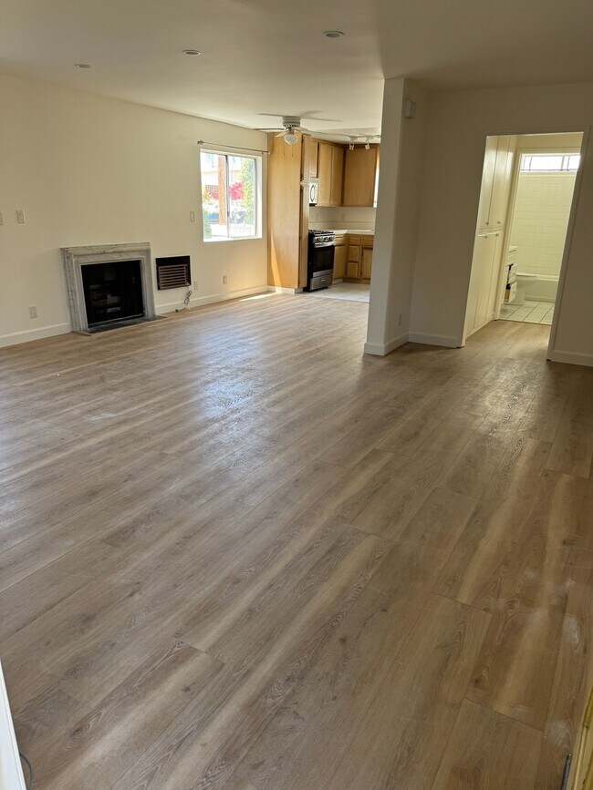 Building Photo - 11745 Courtleigh Dr