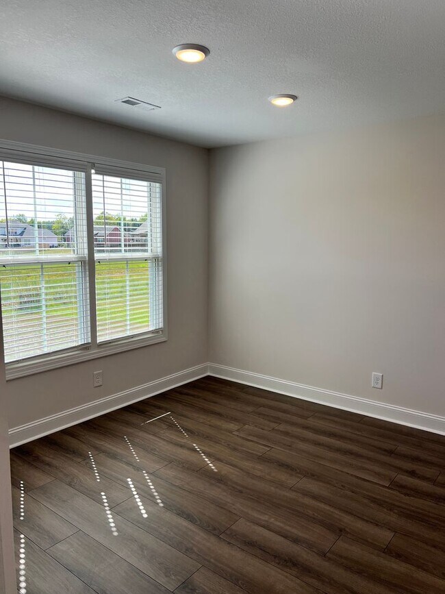 Building Photo - Brand New Three Bedroom in Cherry Acres