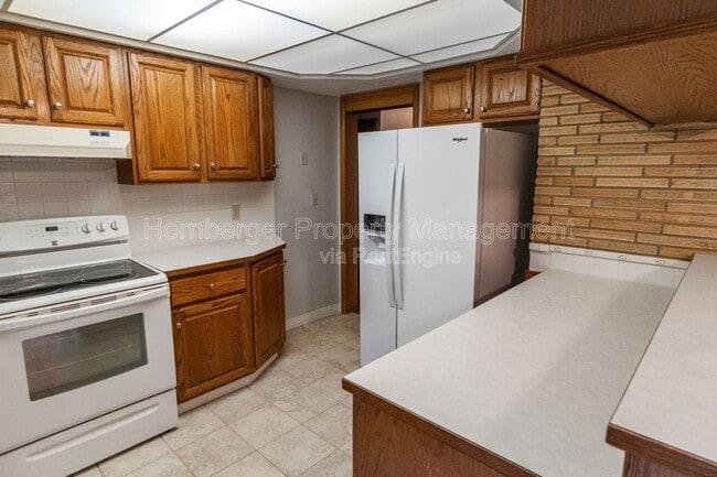 Building Photo - 1214 E 43rd Ave