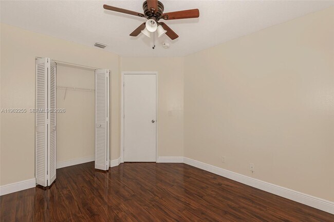 Building Photo - 9481 Stanley Ln